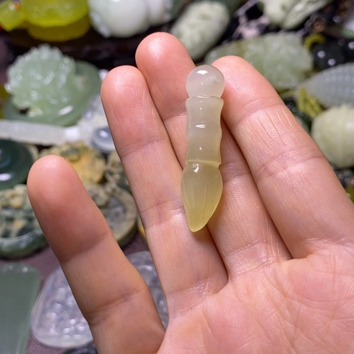 岫玉未镶嵌岫玉挂件