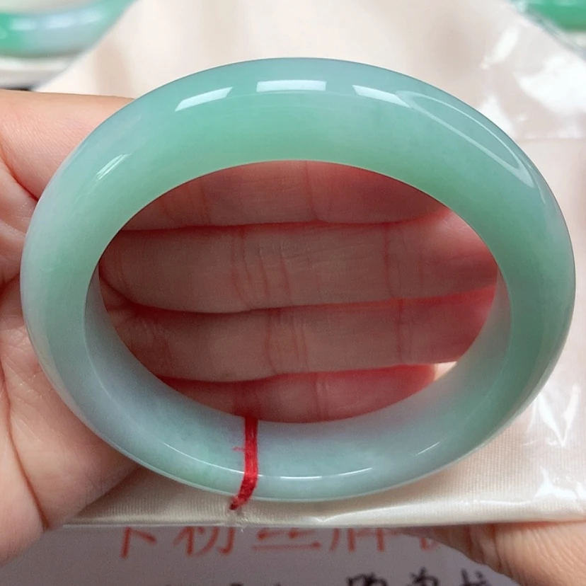 【闪购商品】翡翠手镯未镶嵌冰胶果绿手镯5455圈11号