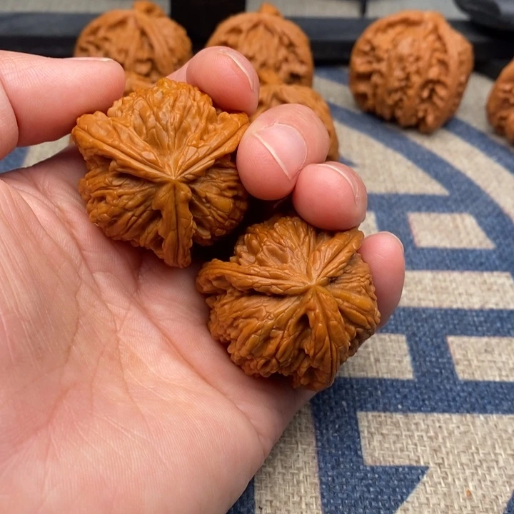 吊坠文玩核桃冒*儿三棱