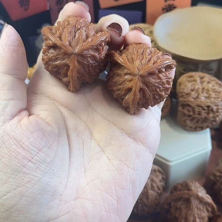 桃核吊坠文山三棱40