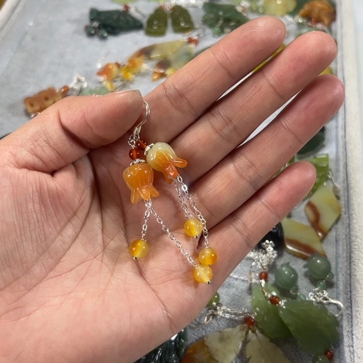 蛇纹石玉耳饰未镶嵌缘**空