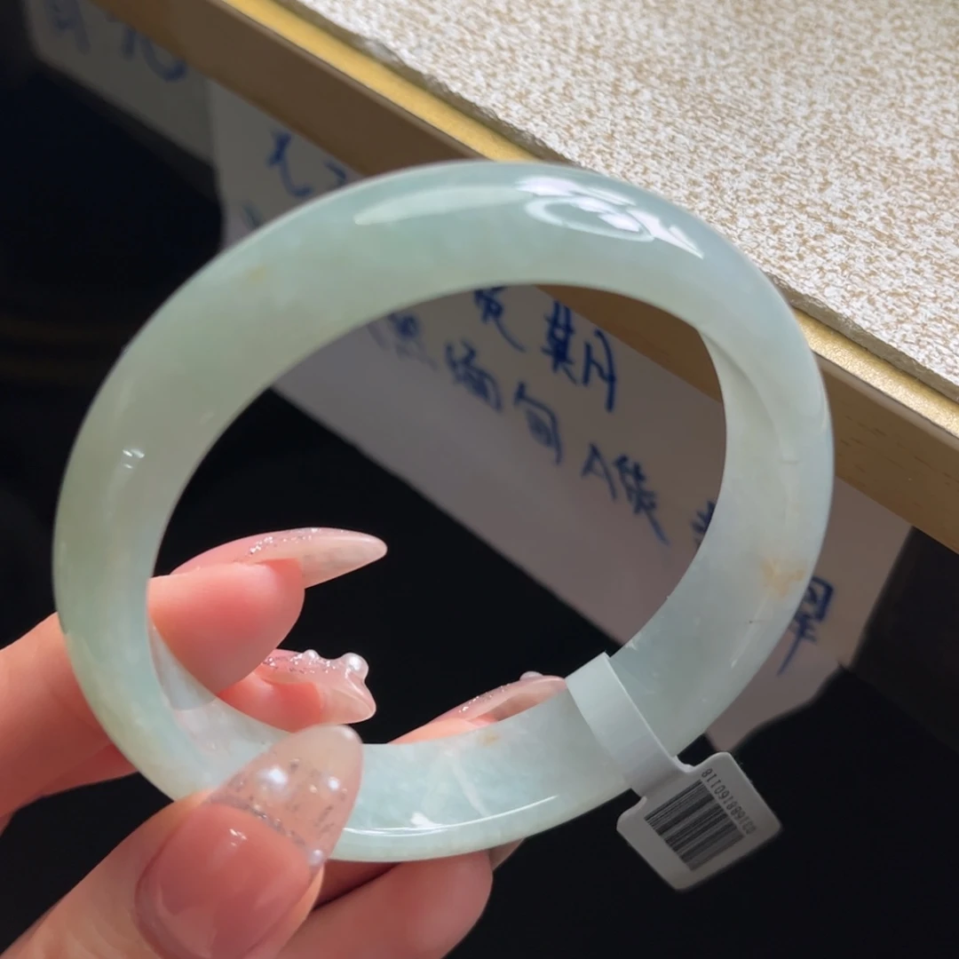 翡翠未镶嵌手镯手镯