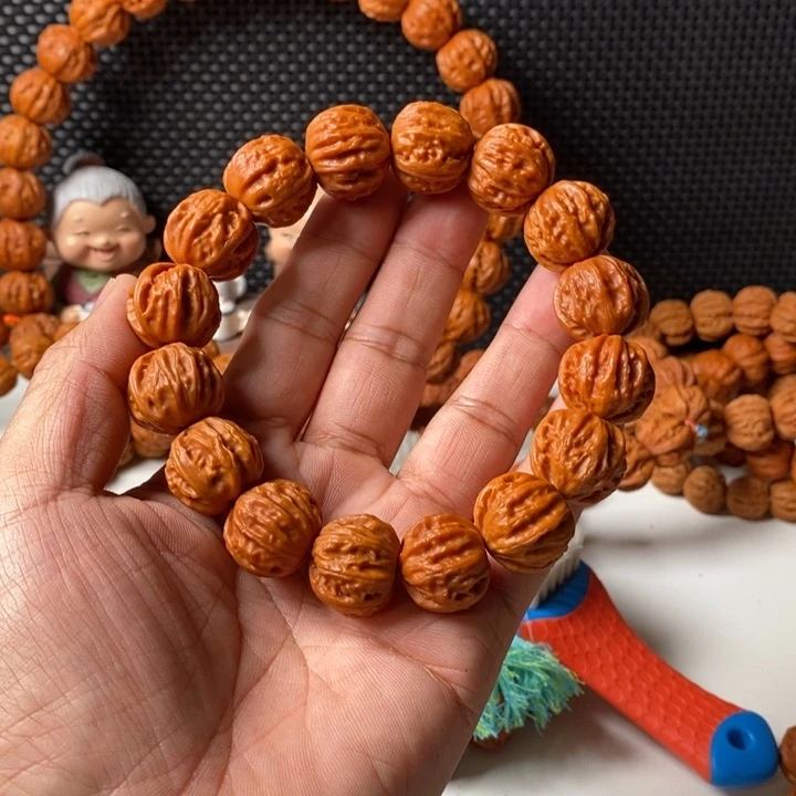 文玩核桃手串小**呀小核桃1