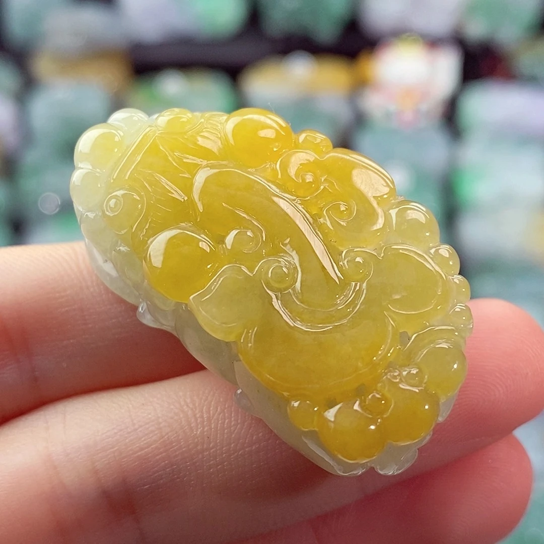 颈饰未镶嵌翡翠天然