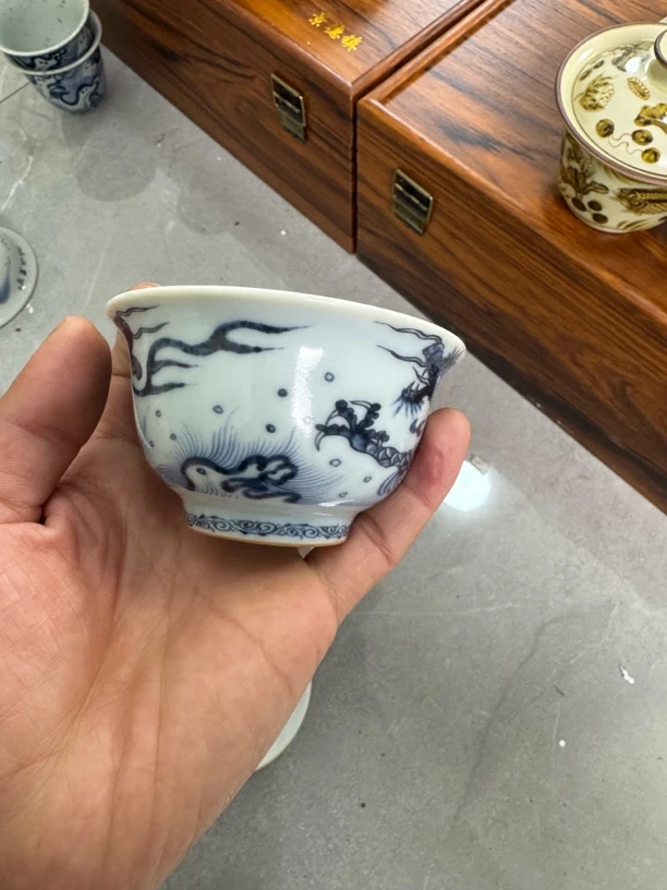 景德镇青花鱼化龙主人杯