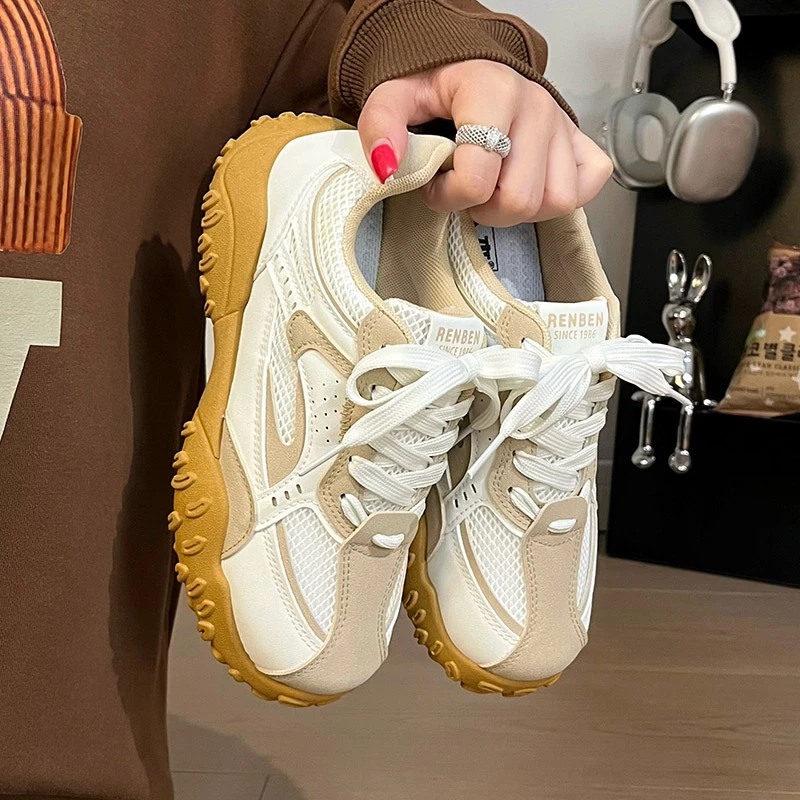 人本2025爆款网面透气不闷脚老爹鞋学生军训必备复古风登山鞋女