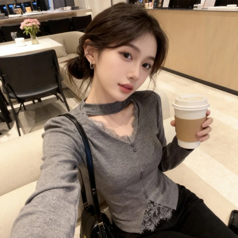 韩系漂亮灰色V领针织打底衫女早秋设计感绝美毛衣内搭蕾丝小上衣