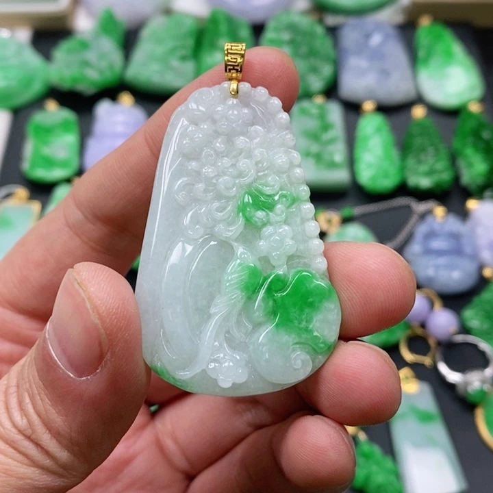 翡翠颈饰未镶嵌吊坠