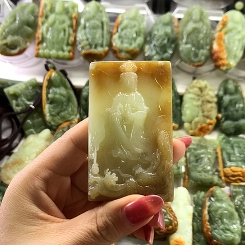 岫岩老玉（透闪石质玉）未镶嵌挂件