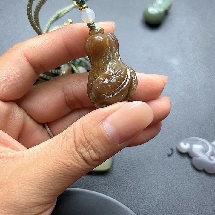 【闪购商品】颈饰未镶嵌和田玉浅*