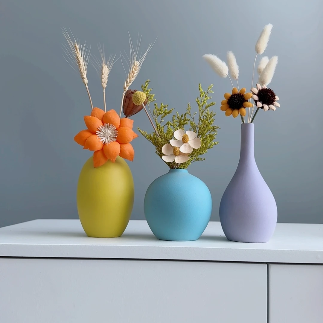 摆件陶瓷小花瓶摆件含花总高约20-30cm