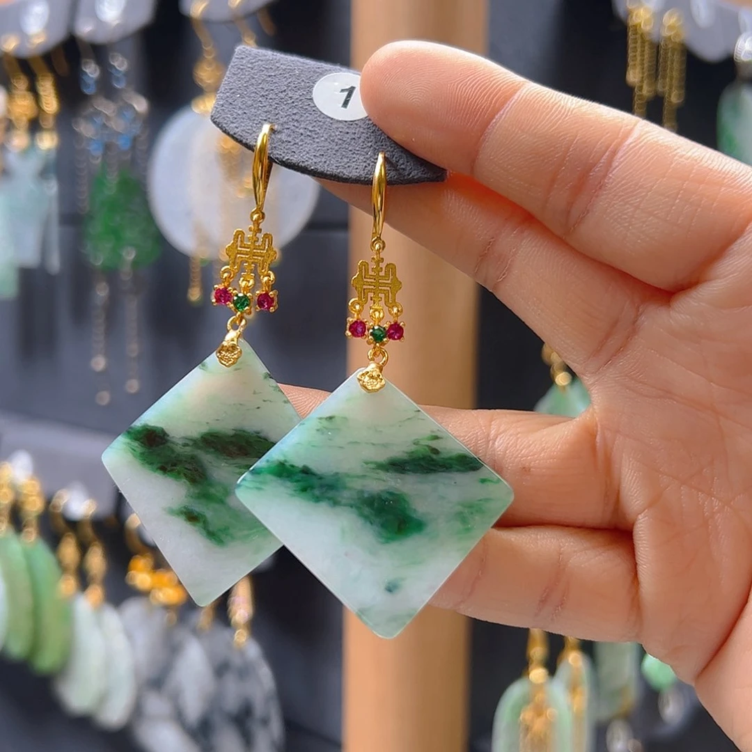 未镶嵌翡翠耳饰翡翠