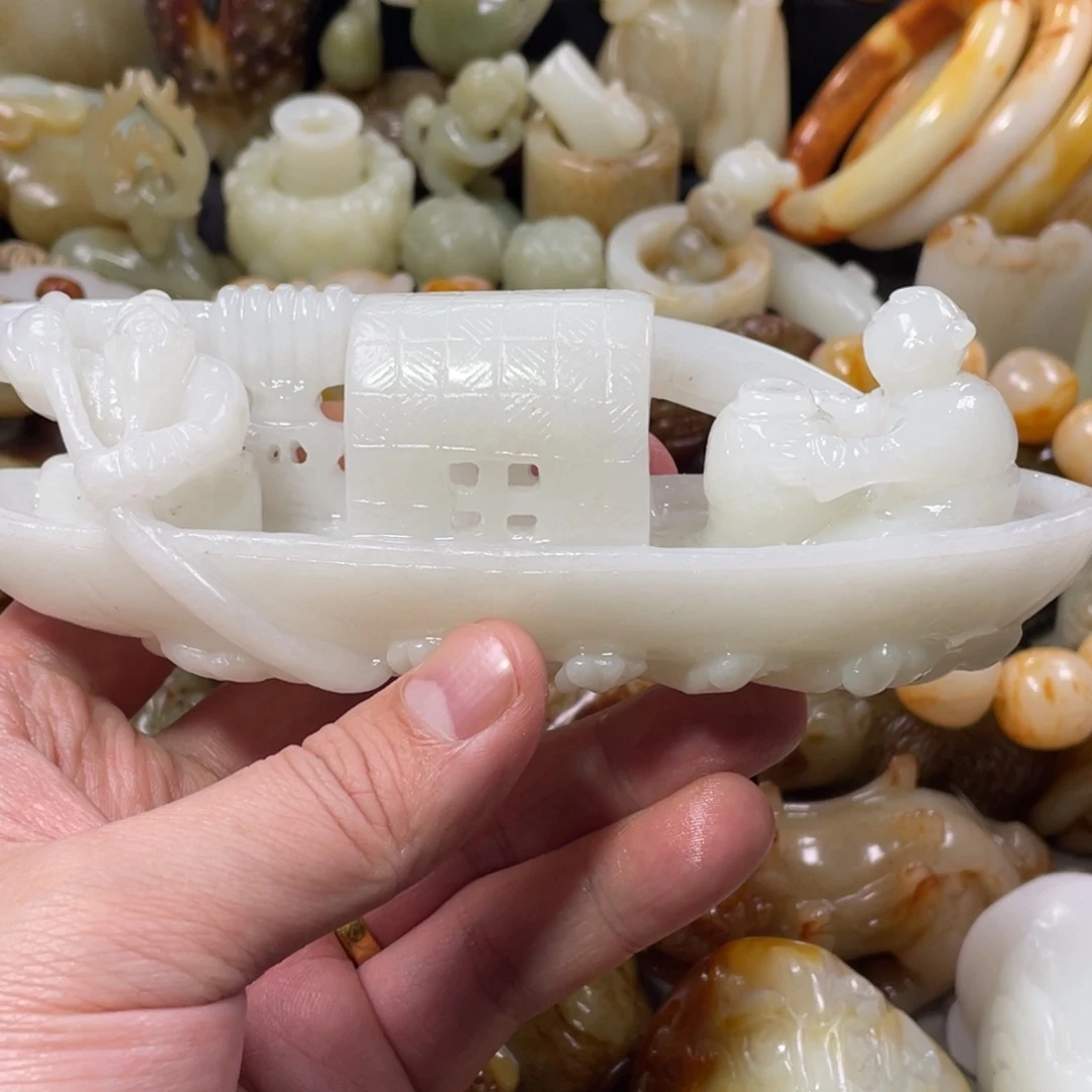 无***）和田玉未镶嵌把件