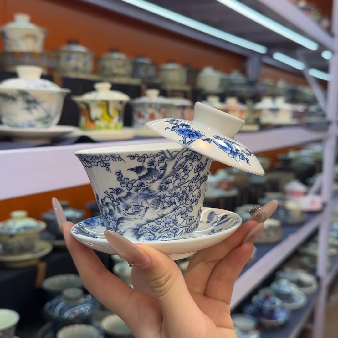 我在外面吃饭呢啊我在外面吃了