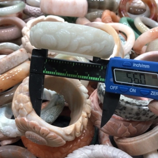 石英质玉手镯合金