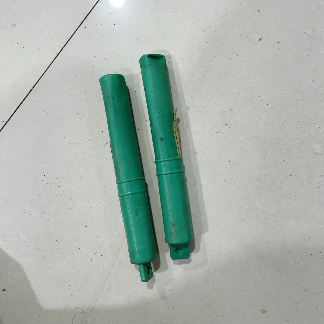 轻锤圆柄两坑两槽钻头发三斤大概30根左右(挑型号事多的勿拍)