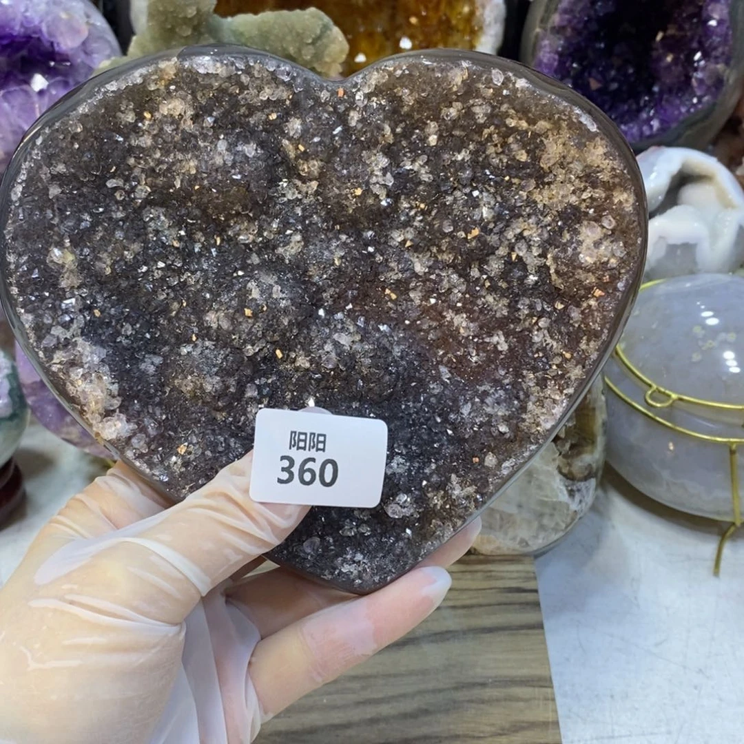 恢***恢水晶未镶嵌大型摆件（非配饰）