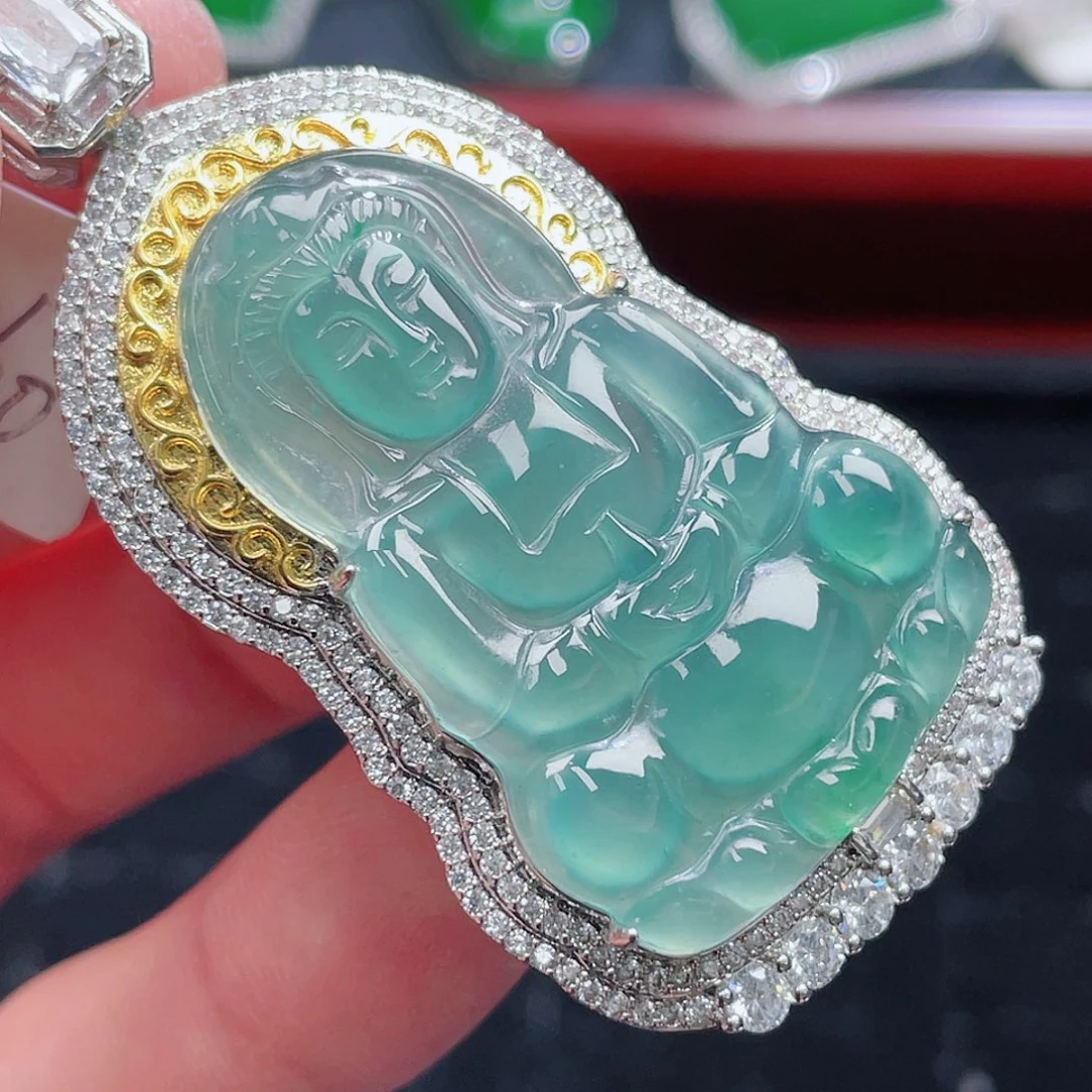 翡翠颈饰未镶嵌960，