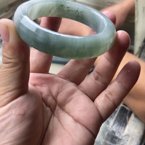 多***1未镶嵌手镯石英质玉（金丝玉）加工定制