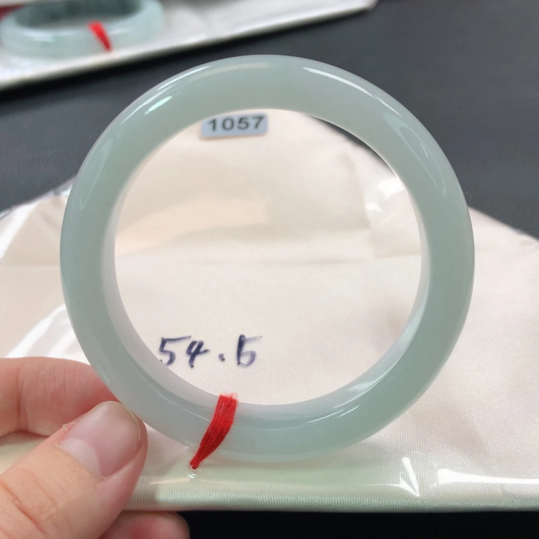翡翠手镯未镶嵌1057号