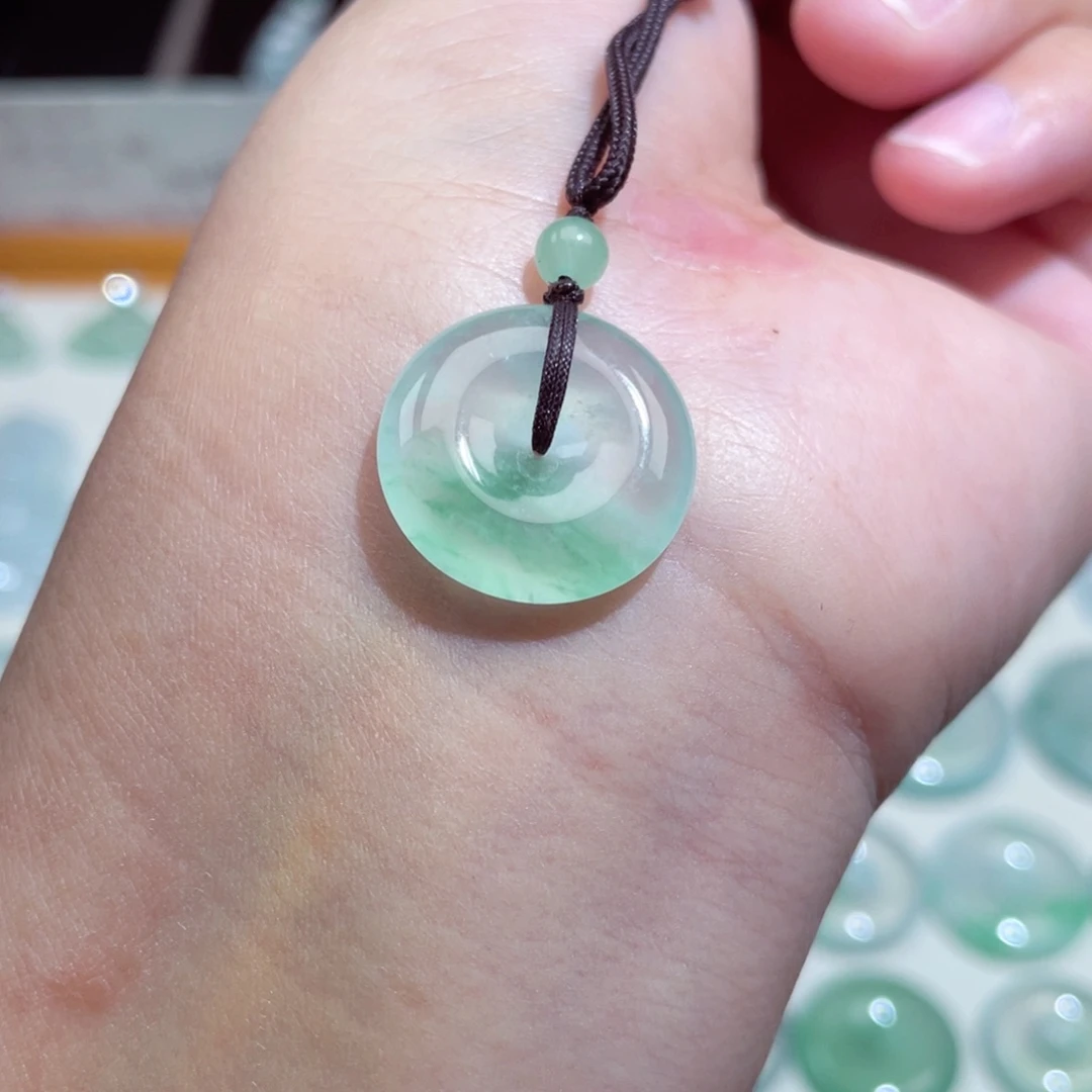 颈饰未镶嵌翡翠扣子