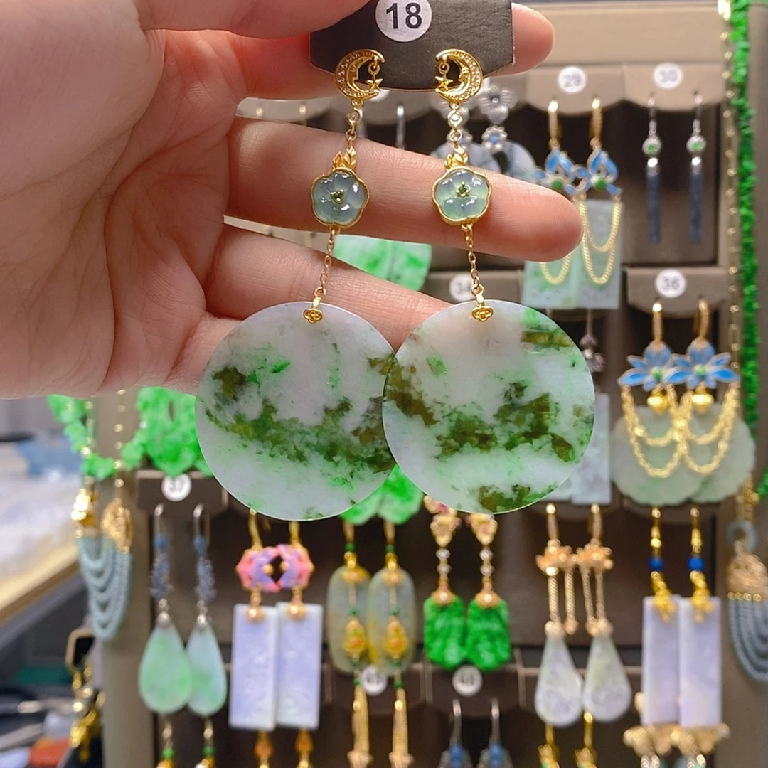 未镶嵌翡翠耳饰翡翠