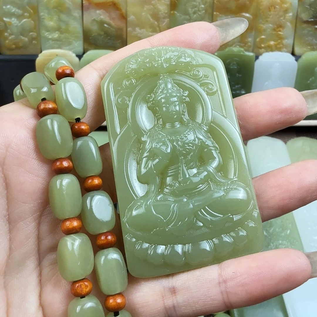 果绿色观音牌吊坠