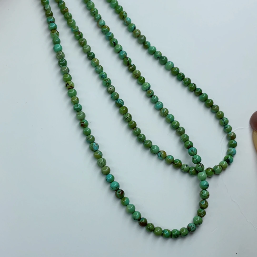 绿松石颈饰未镶嵌
