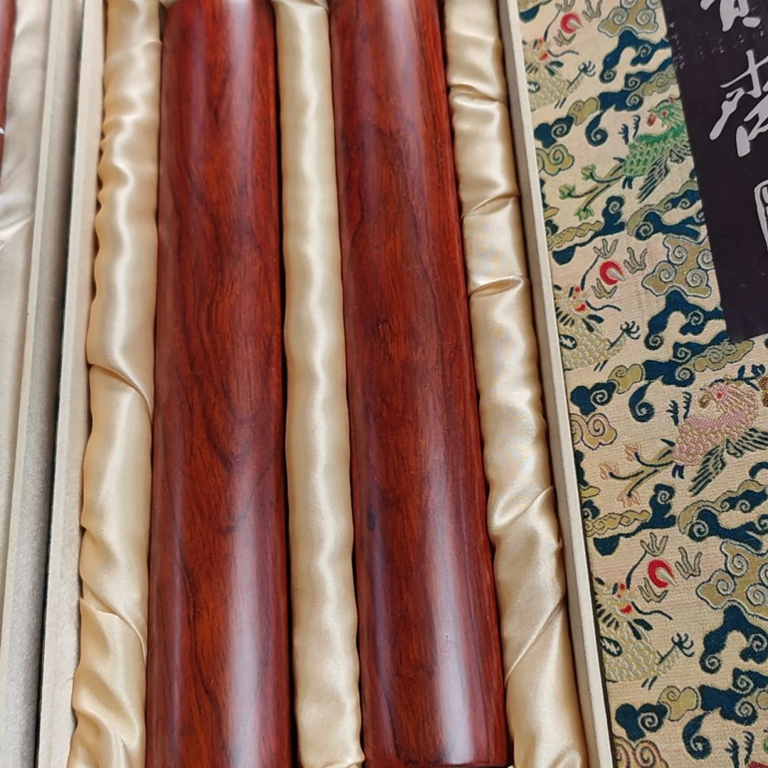 花梨镇纸小的一对带盒子