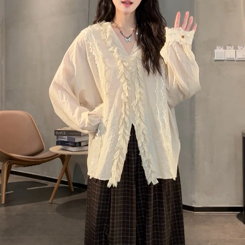 洋气开叉显瘦v领衬衫女2025秋季新款休闲简约通勤百搭高级感上衣