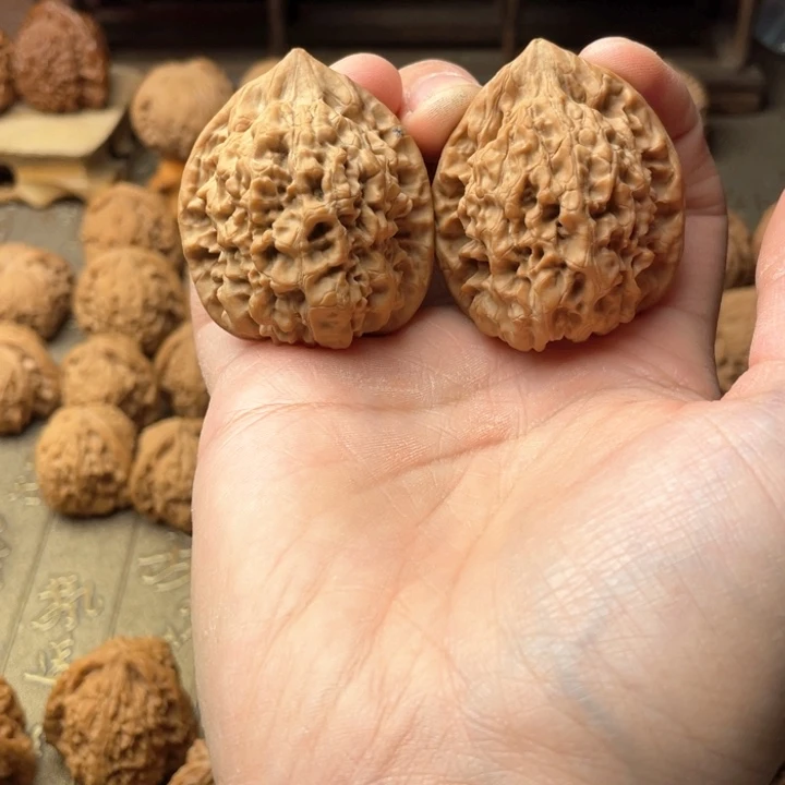 苏***砚文玩核桃吊坠官帽