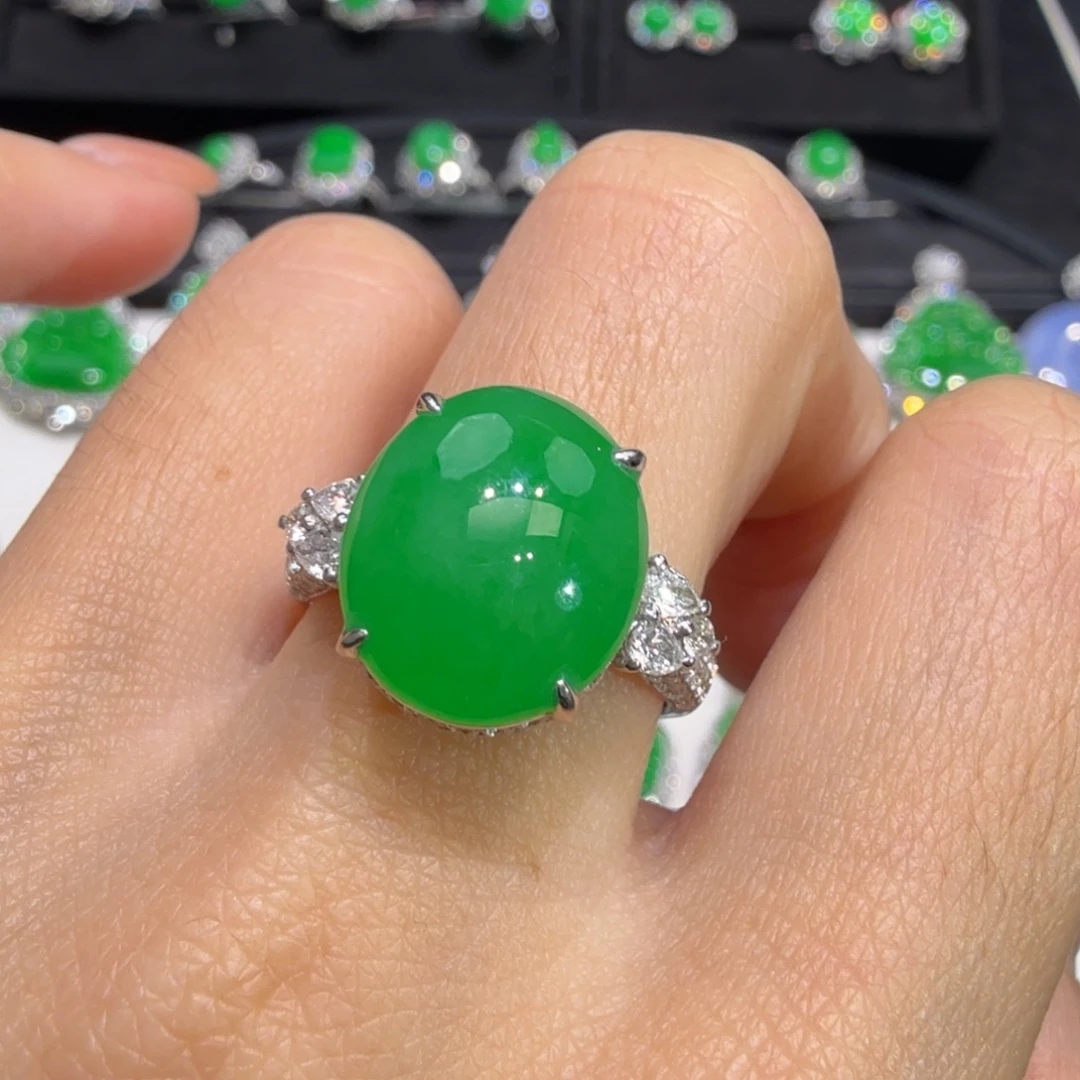 翡翠18K金镶嵌戒指收到货48小时鉴赏期