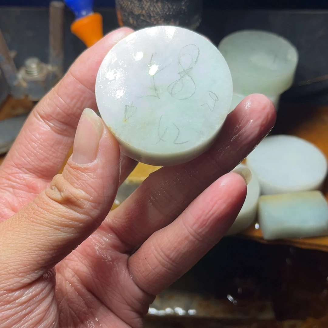 翡翠颈饰未镶嵌S**澈翡翠