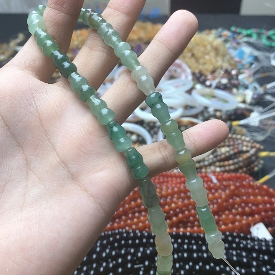 玛瑙/玉髓未镶嵌珠宝半成品一条天然14x8mm绿东岭葫芦