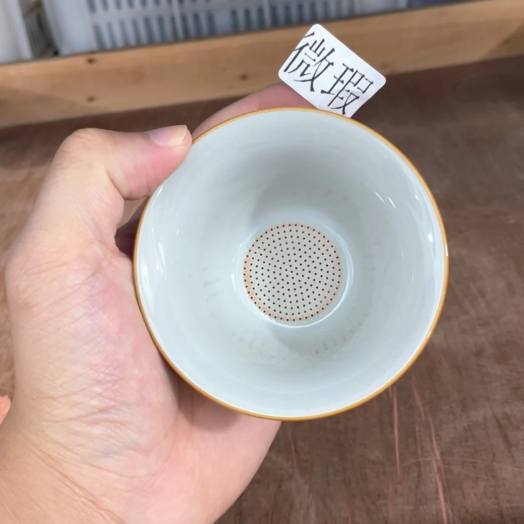 釉下手绘茶具微瑕
