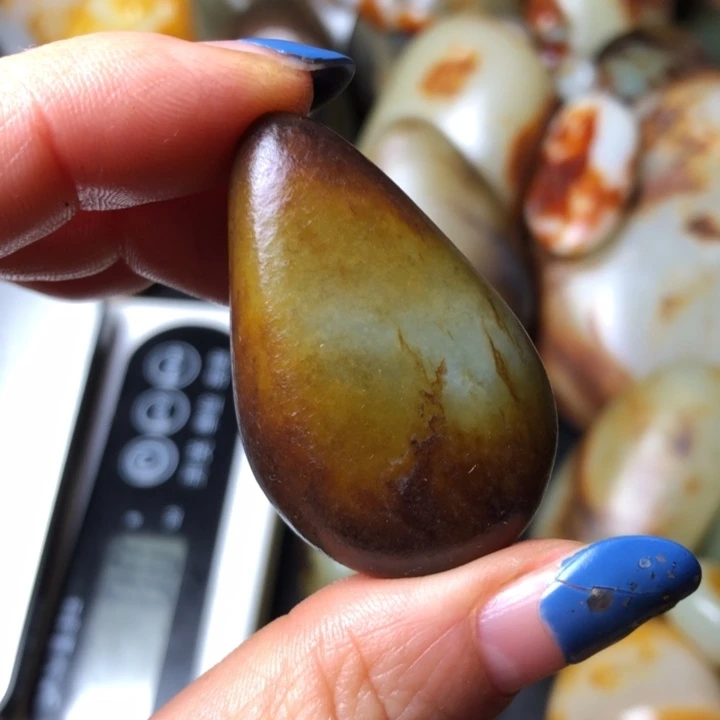 和田玉未镶嵌珠宝奇石