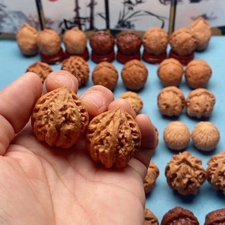 文玩核桃把件精品文玩手捻元