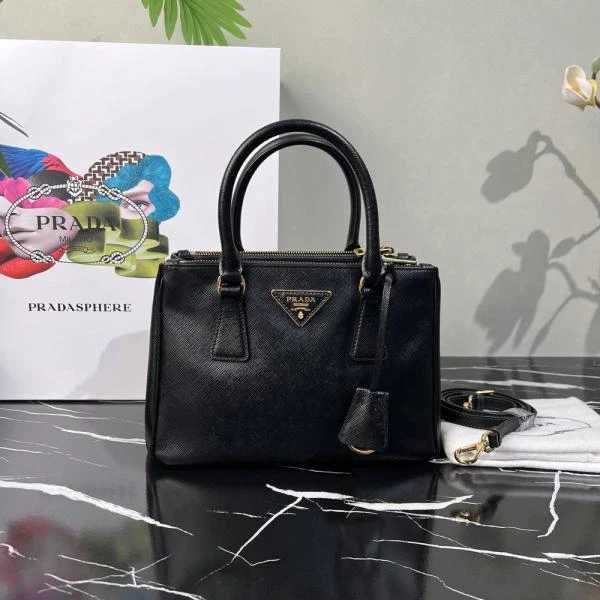 95新/普拉达/包包/250115IQ0033/C8356372013