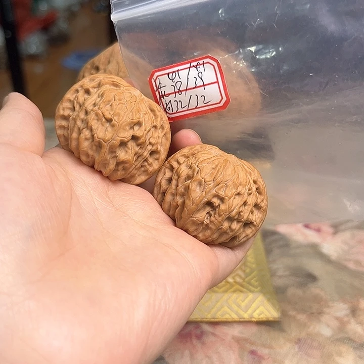 文玩核桃把件磨盘