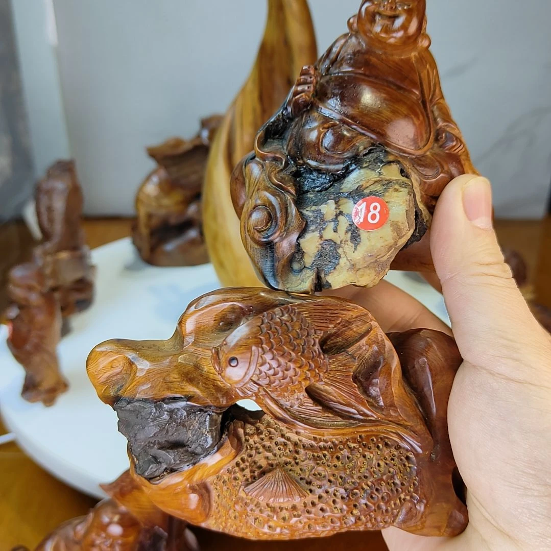 育***记柏木崖柏天然抱石摆件