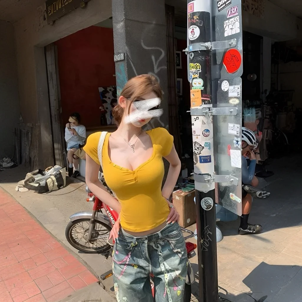 夏季百搭新款纯欲桃心领正肩短袖T恤女春夏季V领辣妹修身时尚