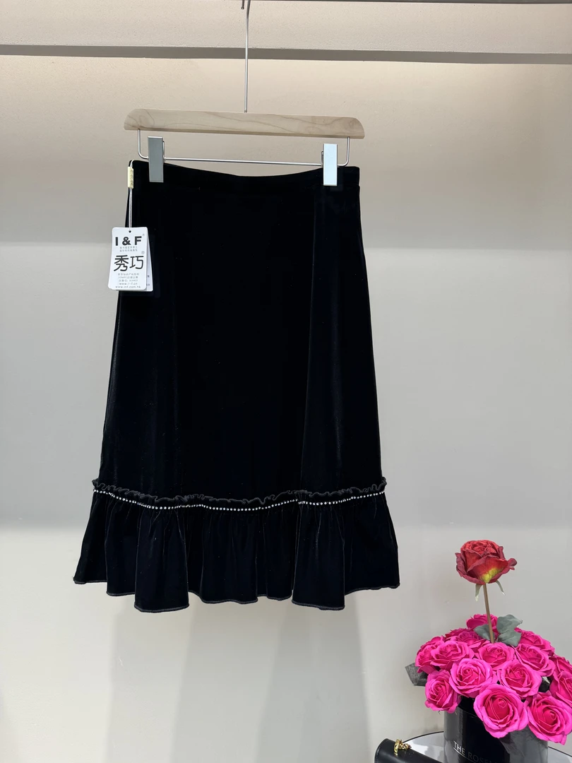 秀巧荷叶边四面弹半身裙