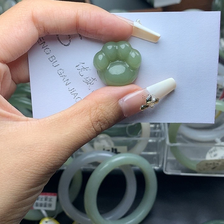 怀***秋和田玉手镯未镶嵌