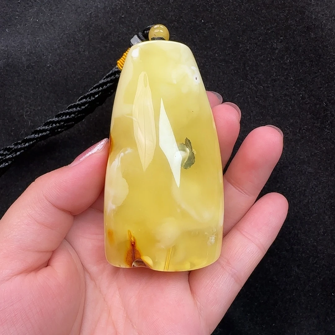 蜜蜡未镶嵌珠宝奇石