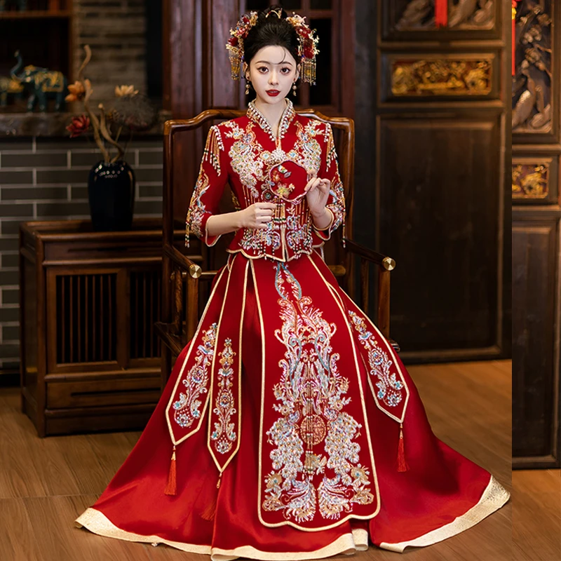 V领丝绒秀禾服新娘2025新款中式结婚显瘦小个子婚服大码秀和裙褂