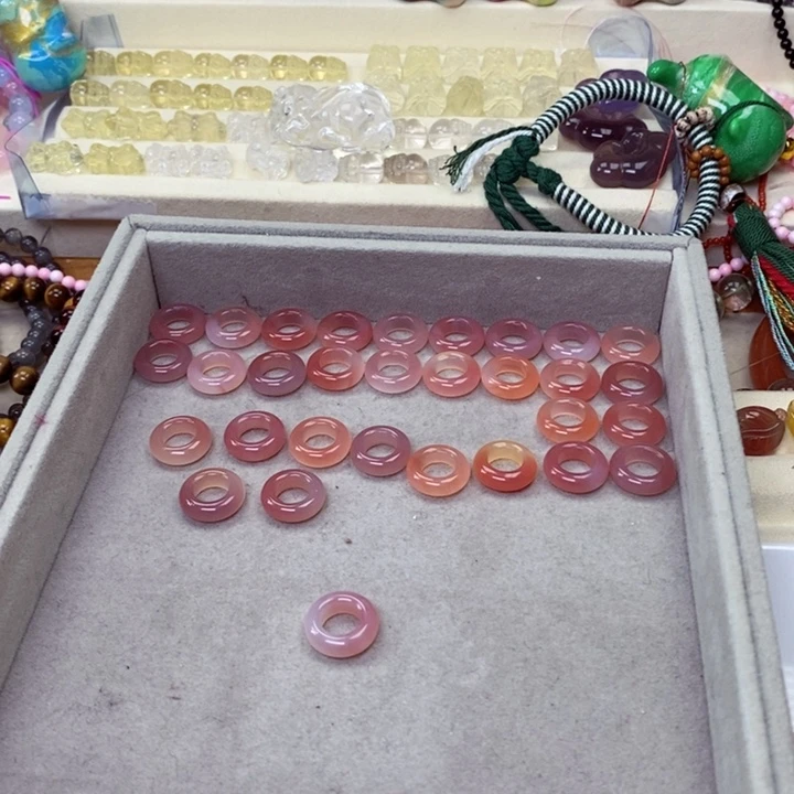 美***王玛瑙/玉髓未镶嵌珠宝半成品