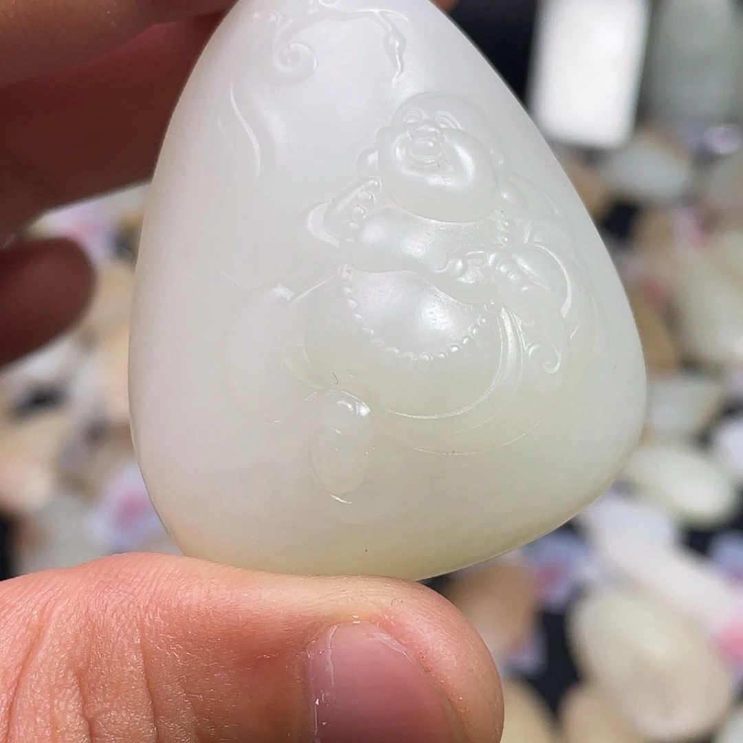 和田玉（糖玉）未镶嵌颈饰一****?吊坠