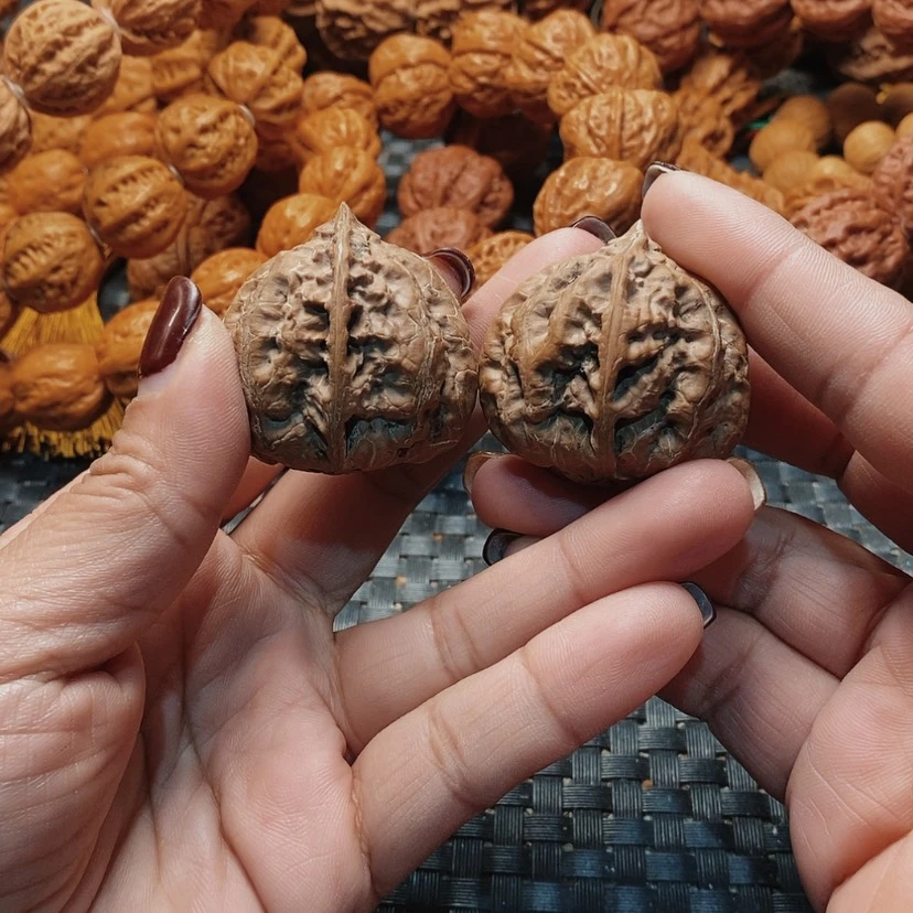 【闪购商品】文玩核桃吊坠粗筋霸王龙