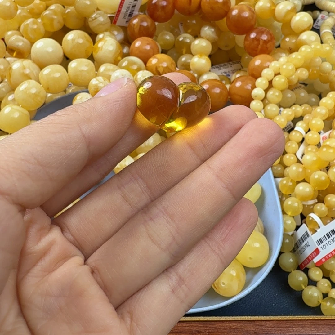 琥珀未镶嵌珠宝奇石