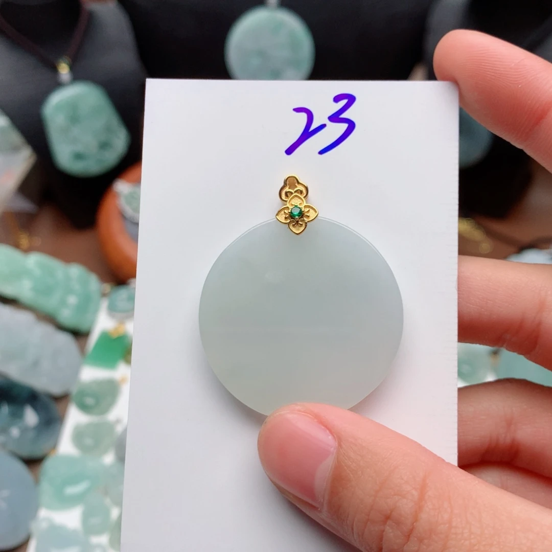 翡翠颈饰银S925镀金镶嵌雲吊坠